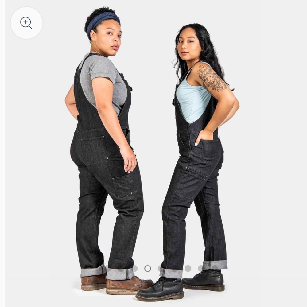 Dovetail Workwear Women’s Freshley Overalls in Heathered Black Denim, size 10
